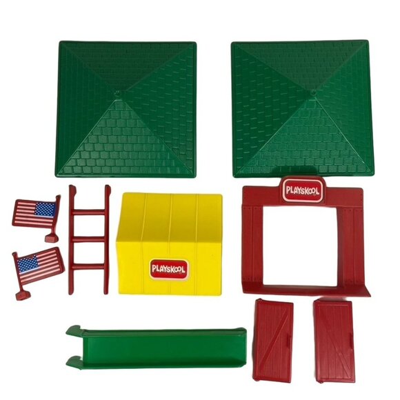 Playskool Vintage Barn Playset Replacement Parts Roofs Doors Flags Ladder Plasti - Picture 1 of 4